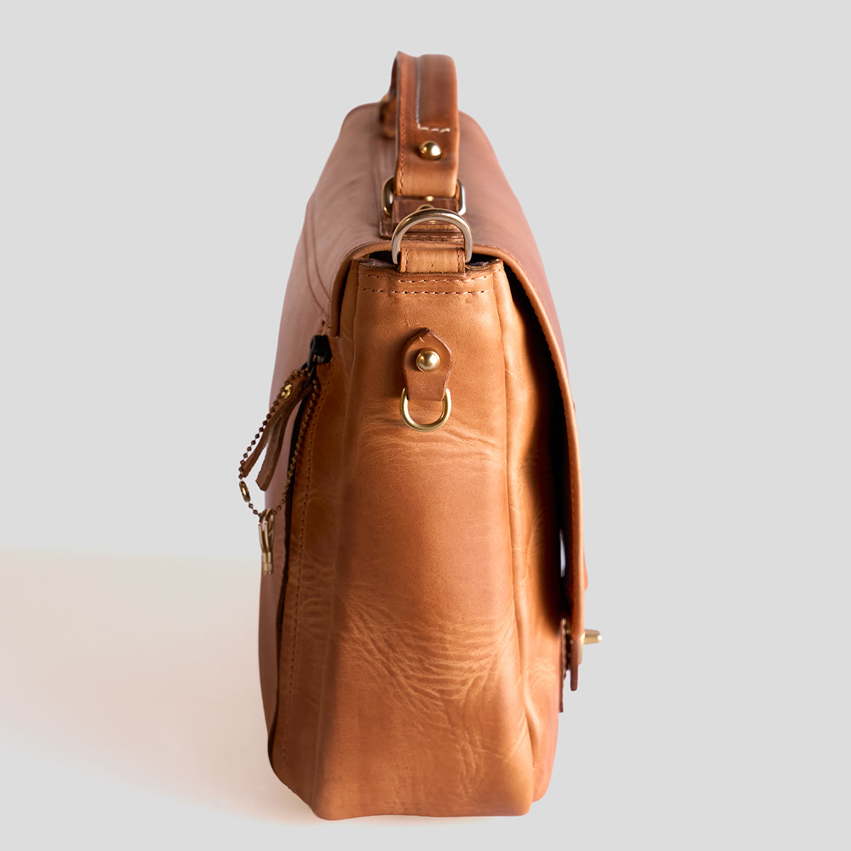 No.201 Americana Messenger | Chestnut