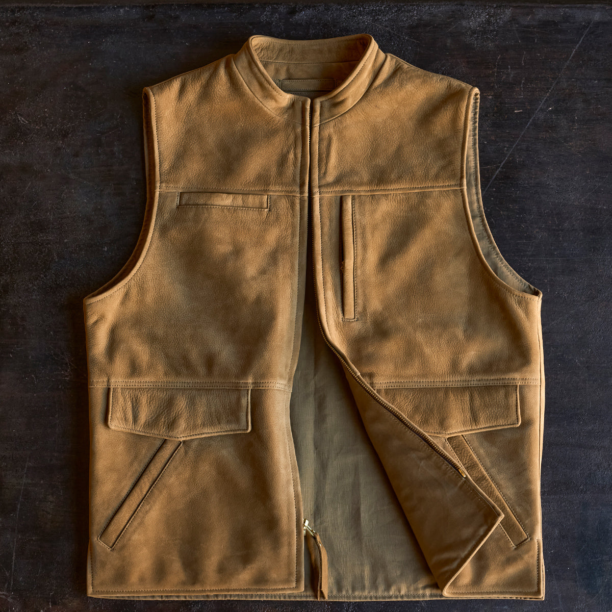 No.209 Kodiak Travel Vest | Nubuck Coyote Tan