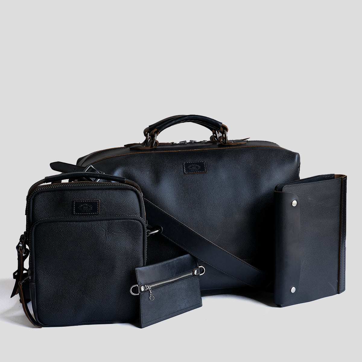 Field Duffel No.300 Horween Football Black | LE x5 Made