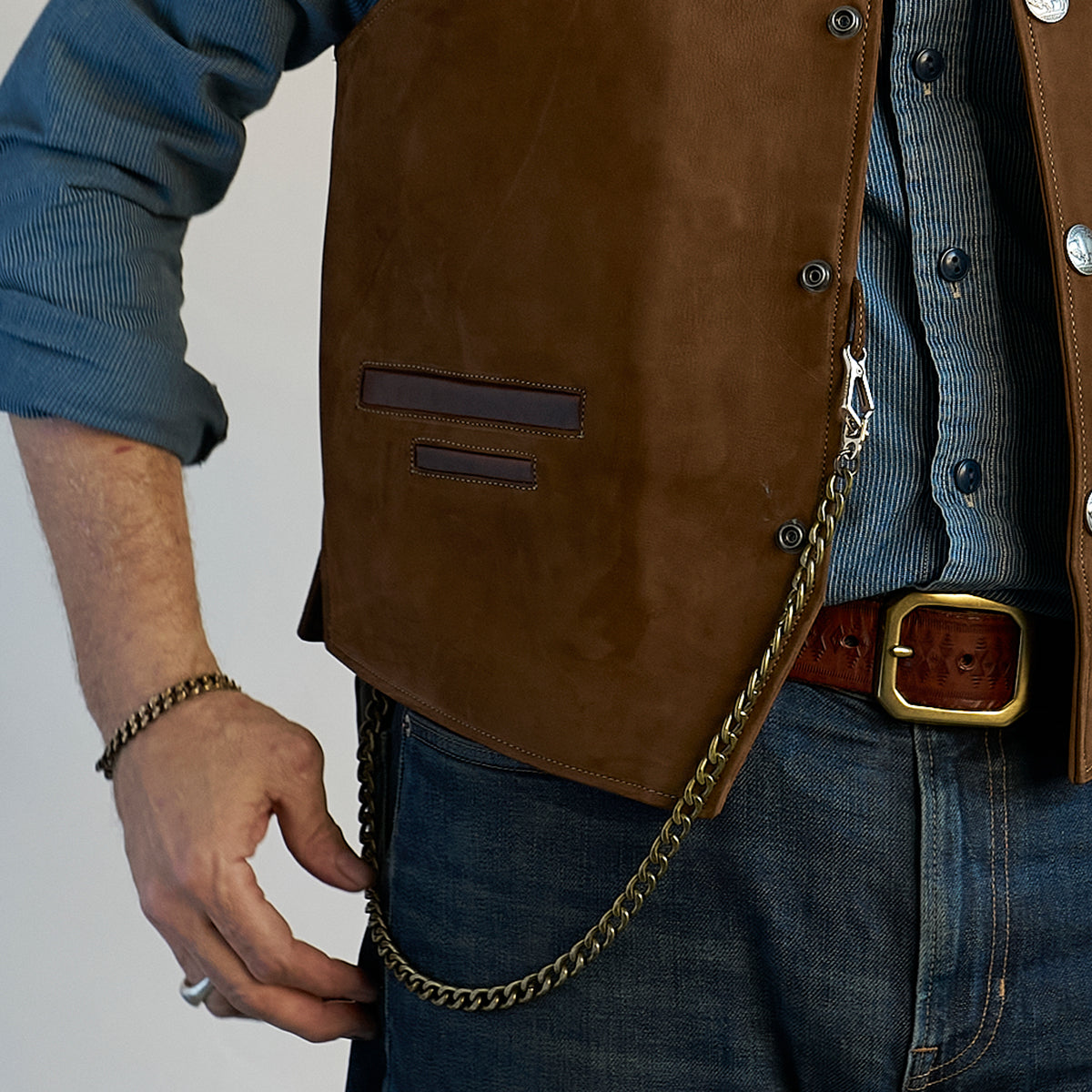 No.169 Garrison Vest | Brown Suede