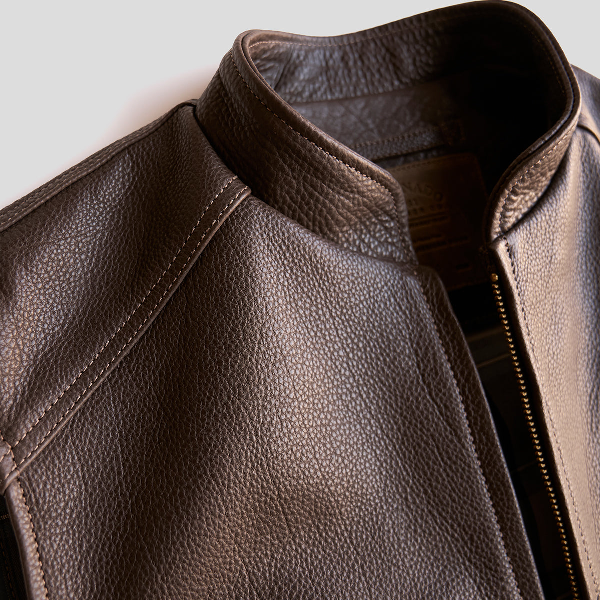 NO.330 Shelby II Vest | Bison Brown