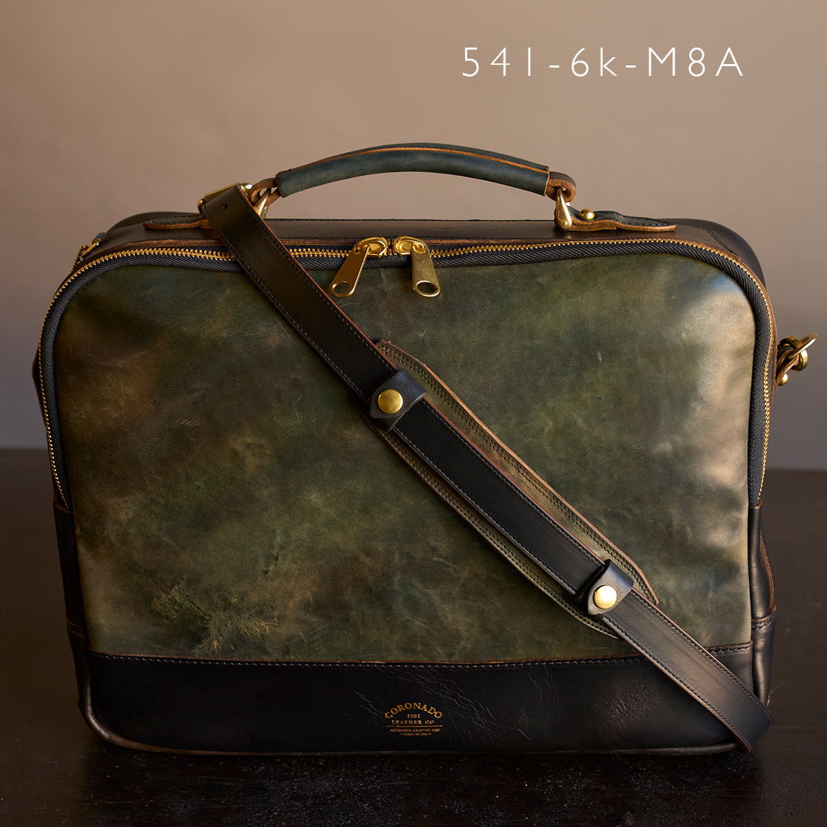 No.541 Chicago Shell Briefcase | Horween® Marbled Black