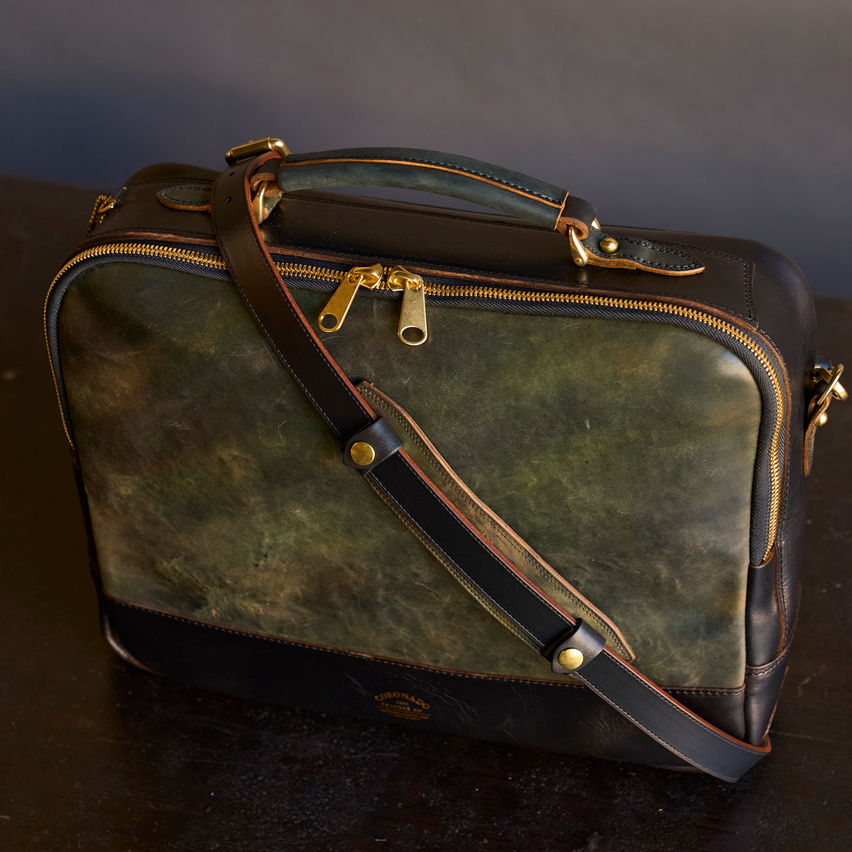 No.541 Chicago Shell Briefcase | Horween® Marbled Black