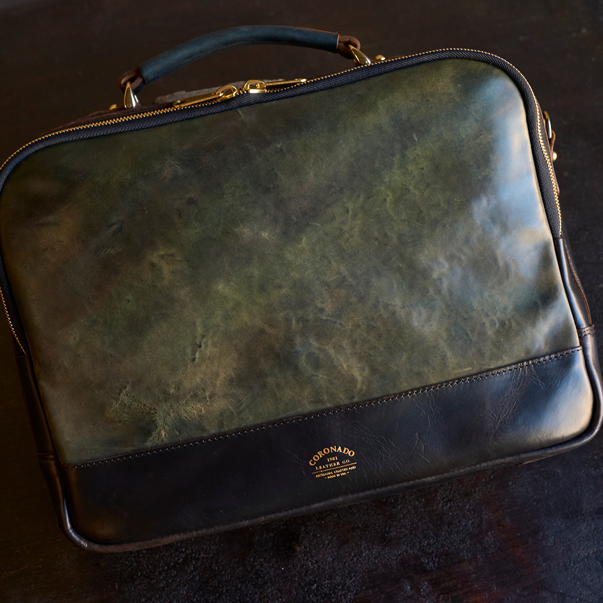 No.541 Chicago Shell Briefcase | Horween® Marbled Black