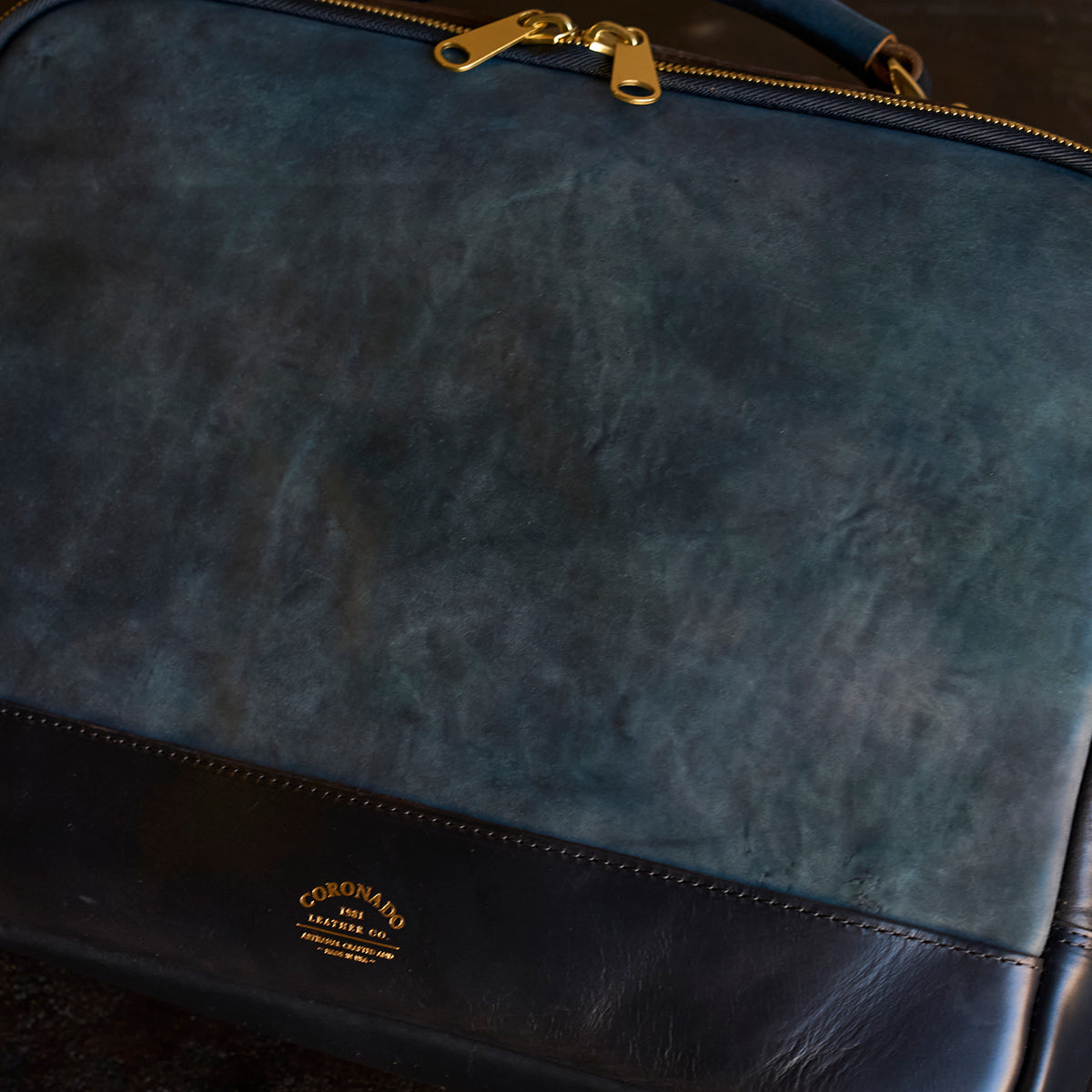 No.541 Chicago Shell Briefcase | Horween® Marbled Black