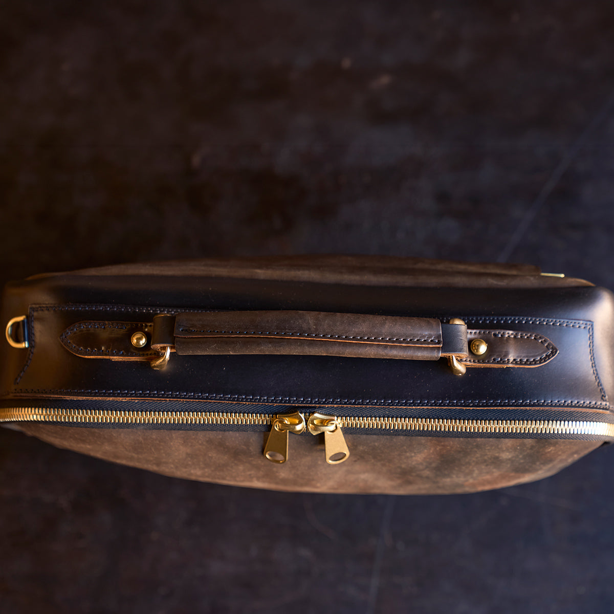 No.541 Chicago Shell Briefcase | Horween® Tumbled Black (x6)