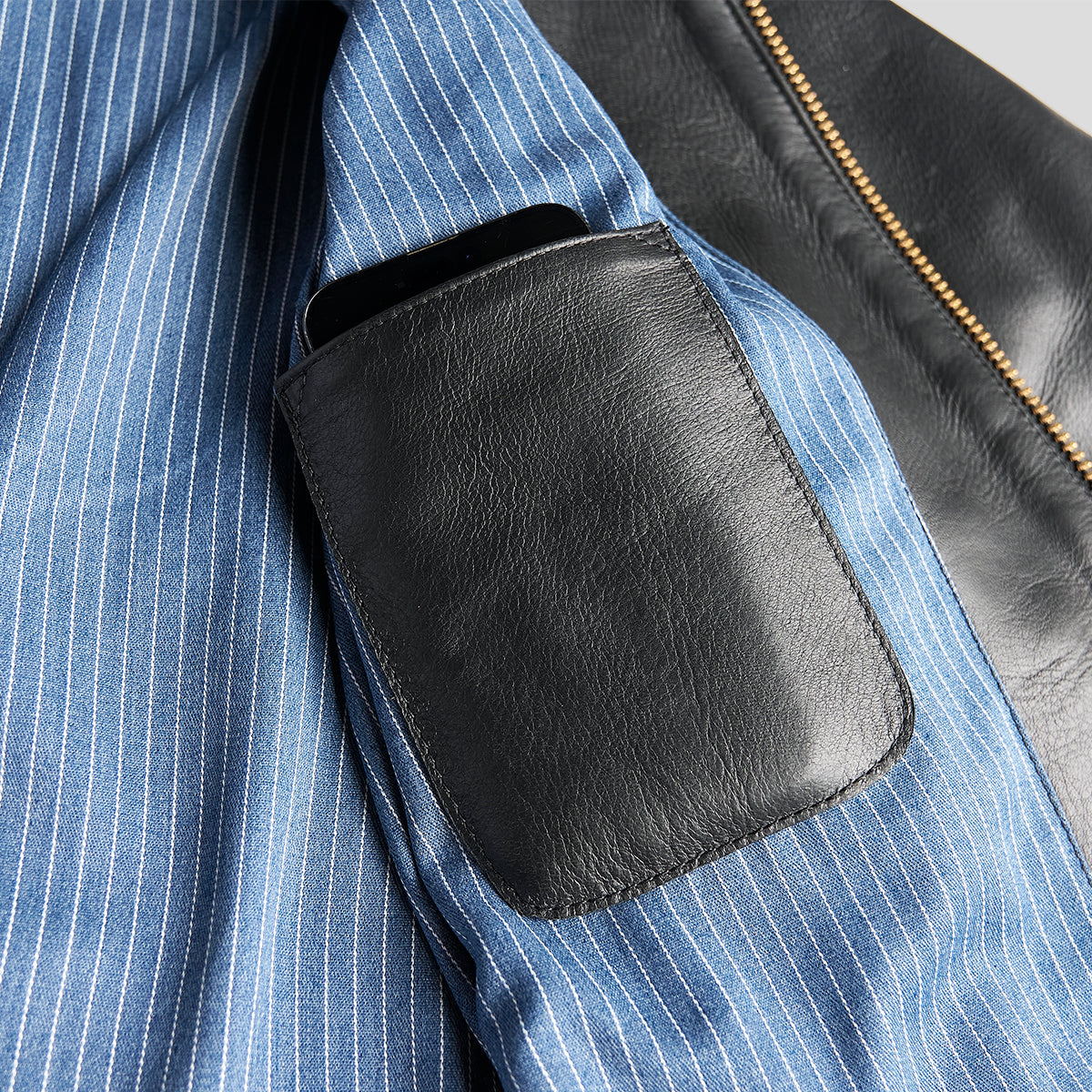 Horween® Deerskin Garrison No.312 | Utica Black