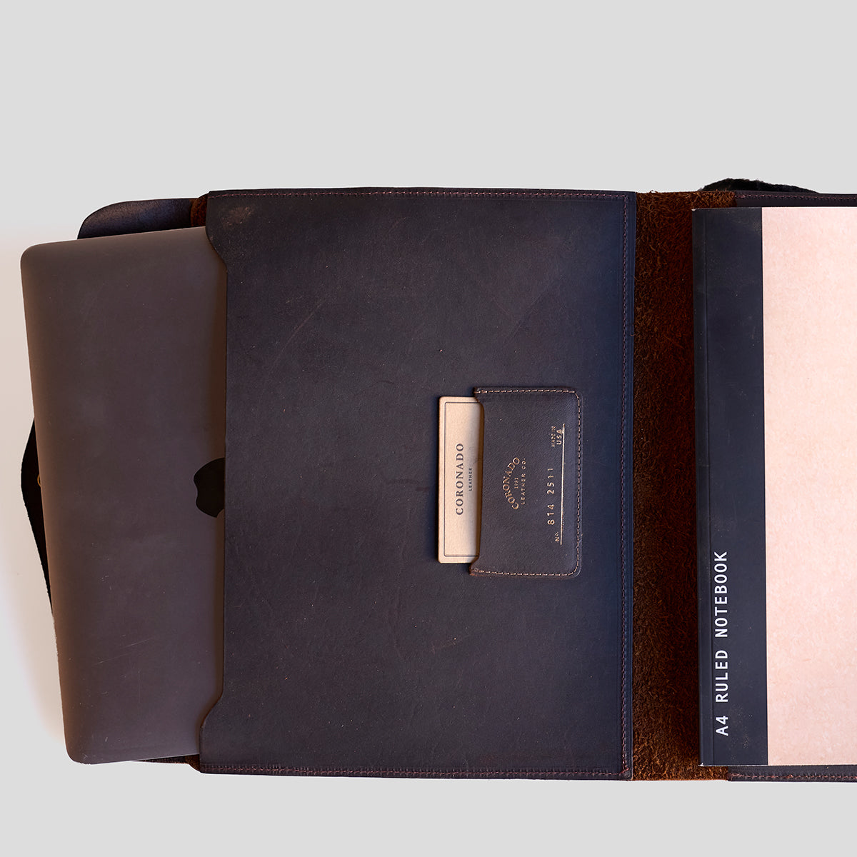 No.814 A4 Portfolio | Shrunken Bison Walnut