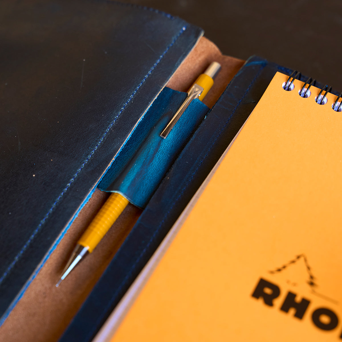No.820 Portfolio A5 | Stone-Washed Indigo & Tan