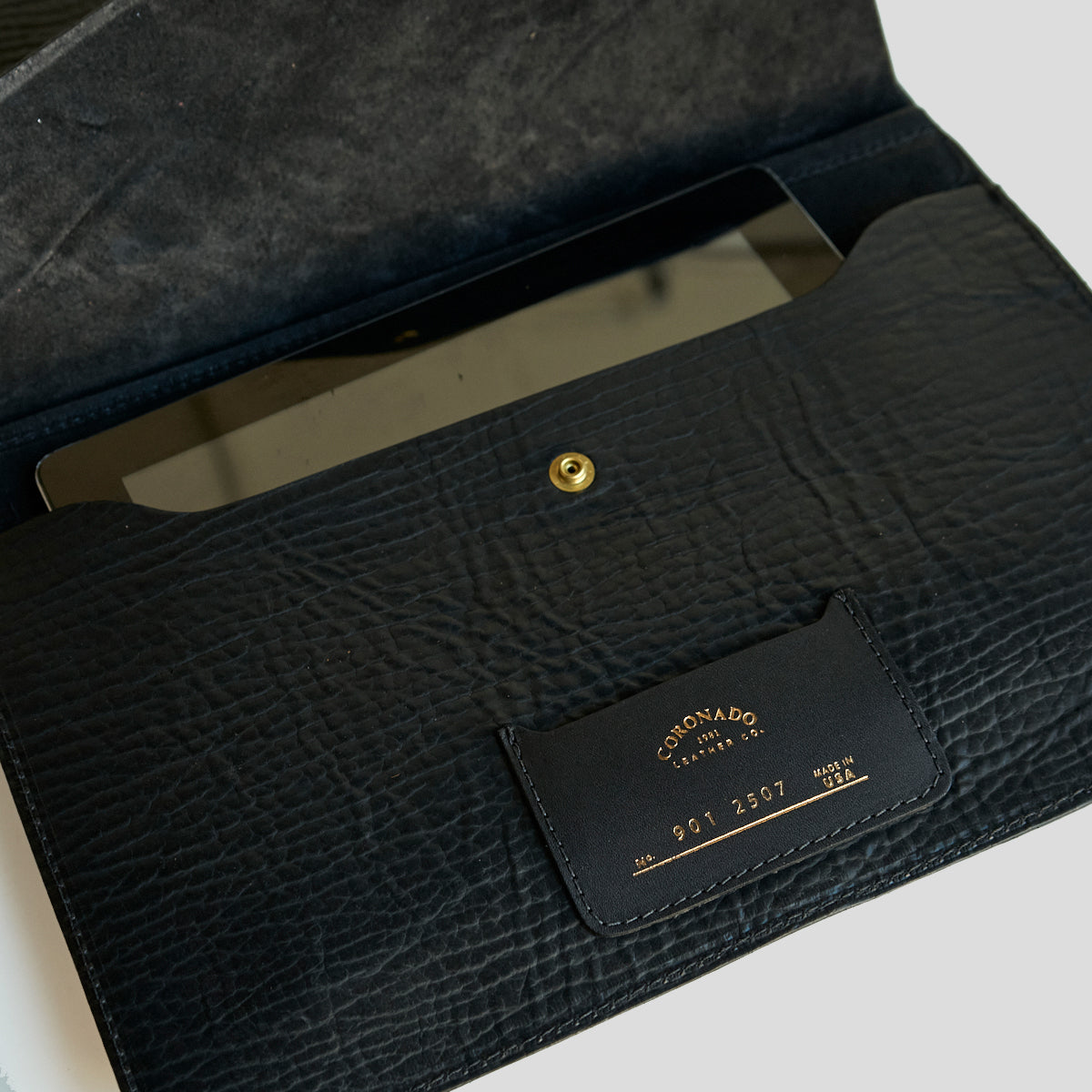 No.901 Executive Folio | Bison Black