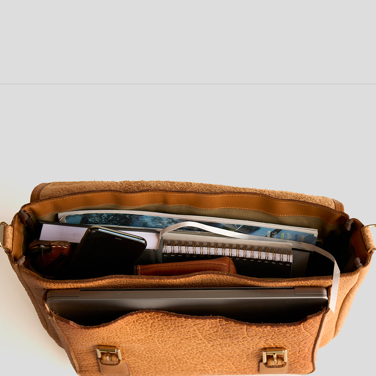 No.935 CEO MESSENGER | LE HORWEEN BISON (NEW)