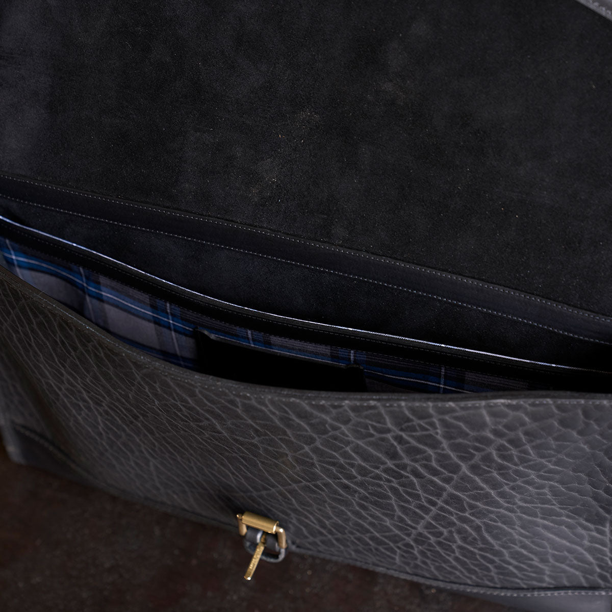 No.970 CO Executive Briefcase | Bison Black