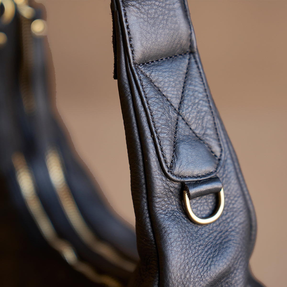 No.995 Monterey Hobo | Black