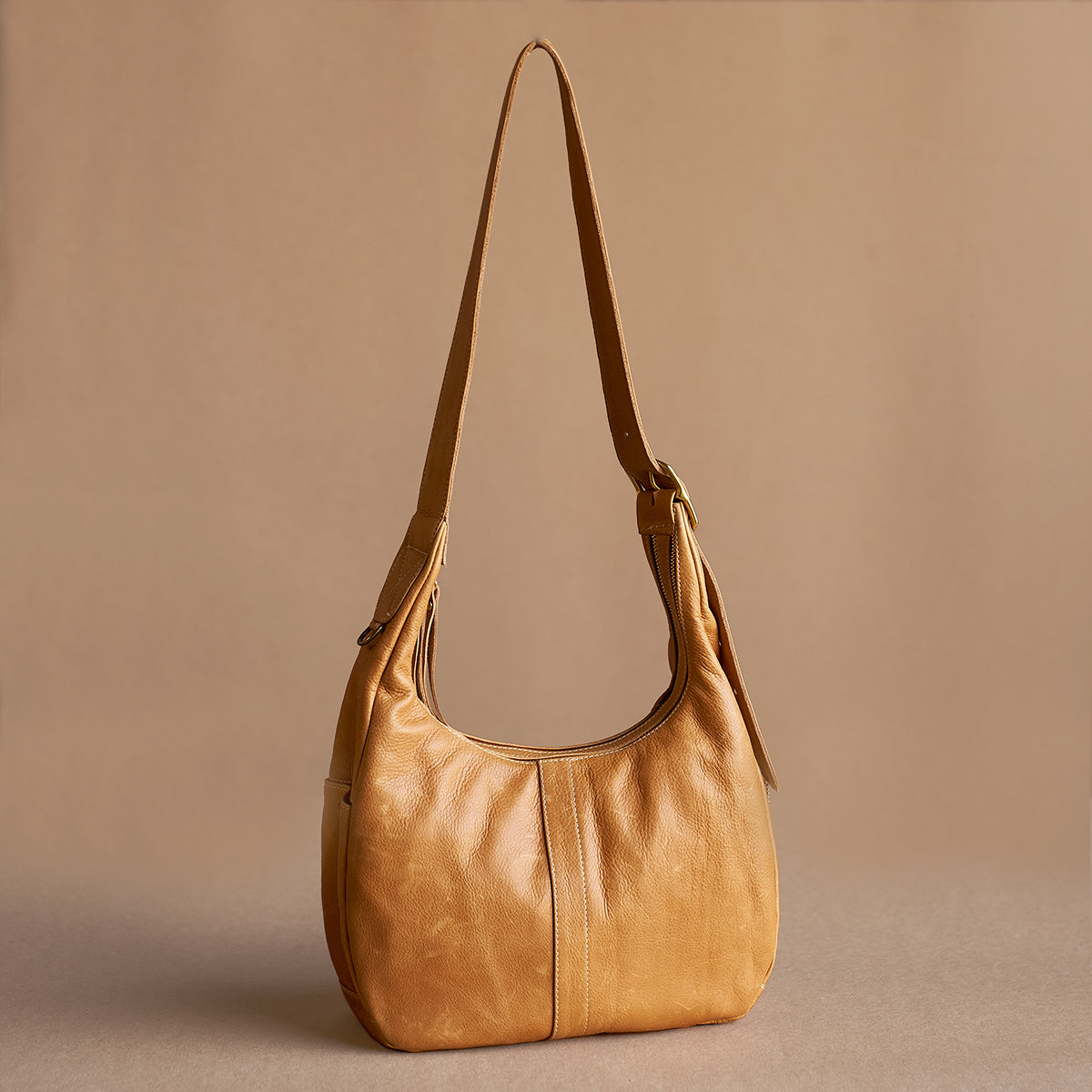 No.995 Monterey Hobo | Cognac
