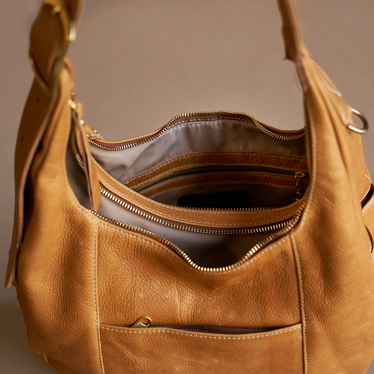 No.995 Monterey Hobo | Cognac