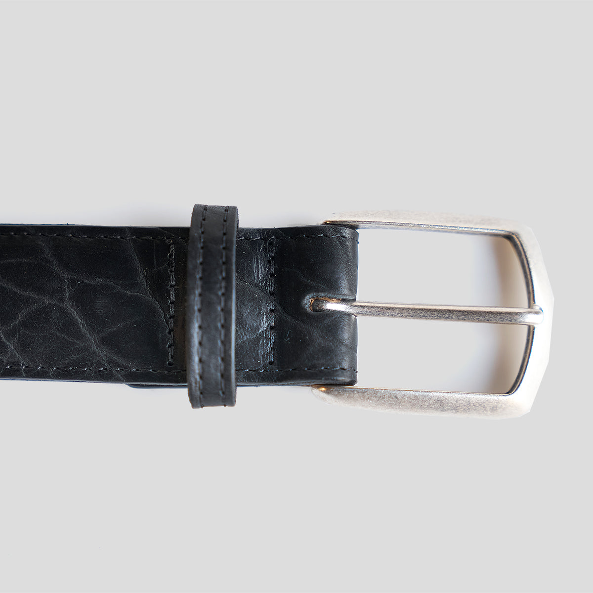 No.715 Executive Belt | Bison Black Nickel