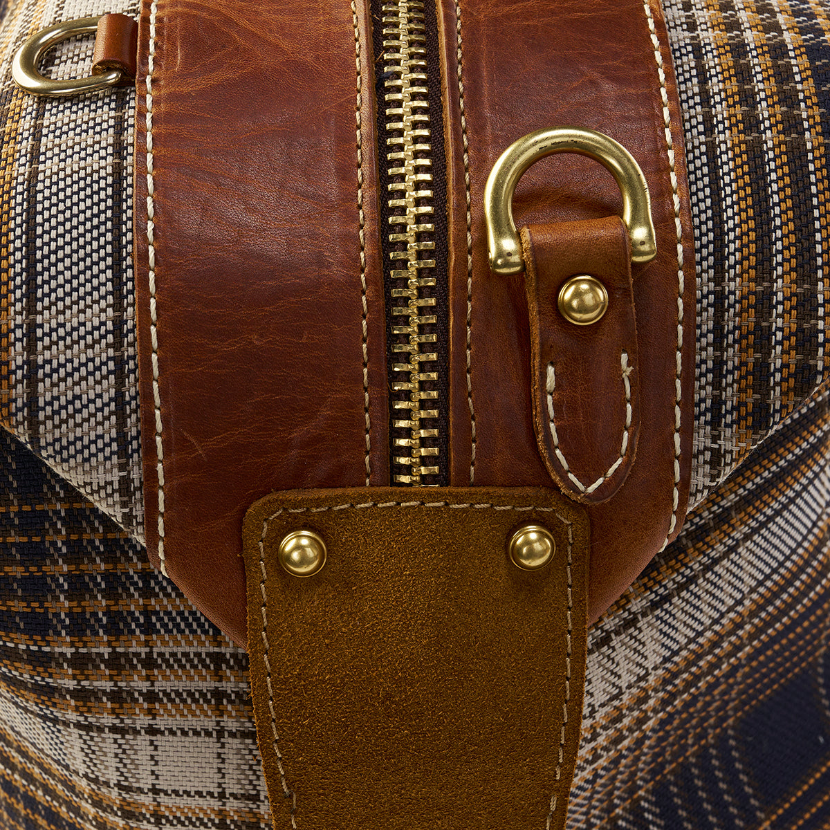 Sutton CEO Duffel #207 | LE