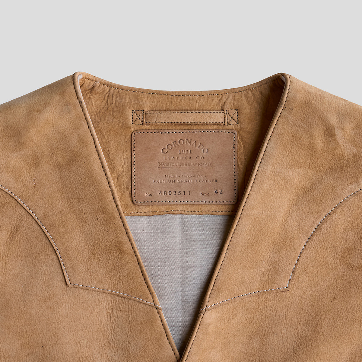 No.480 Fremont Vest | Nubuck Natural
