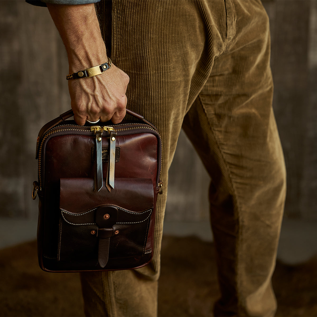 The Primo Crossbody No.277 | Horsehide CXL