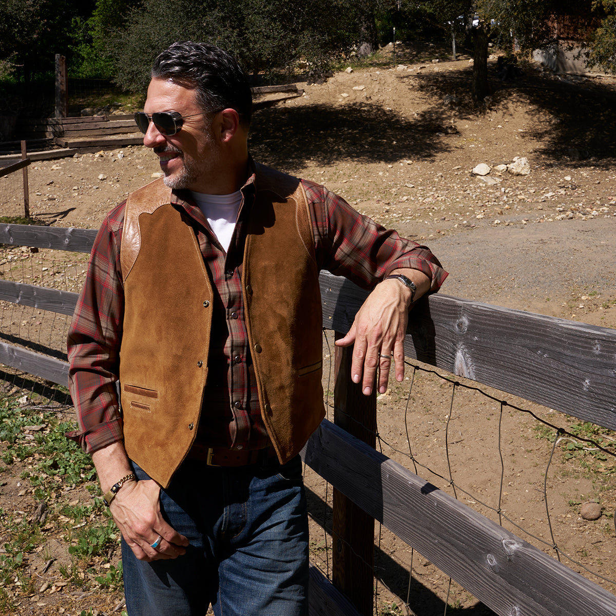 No.169 Garrison Vest | LE Suede Tan
