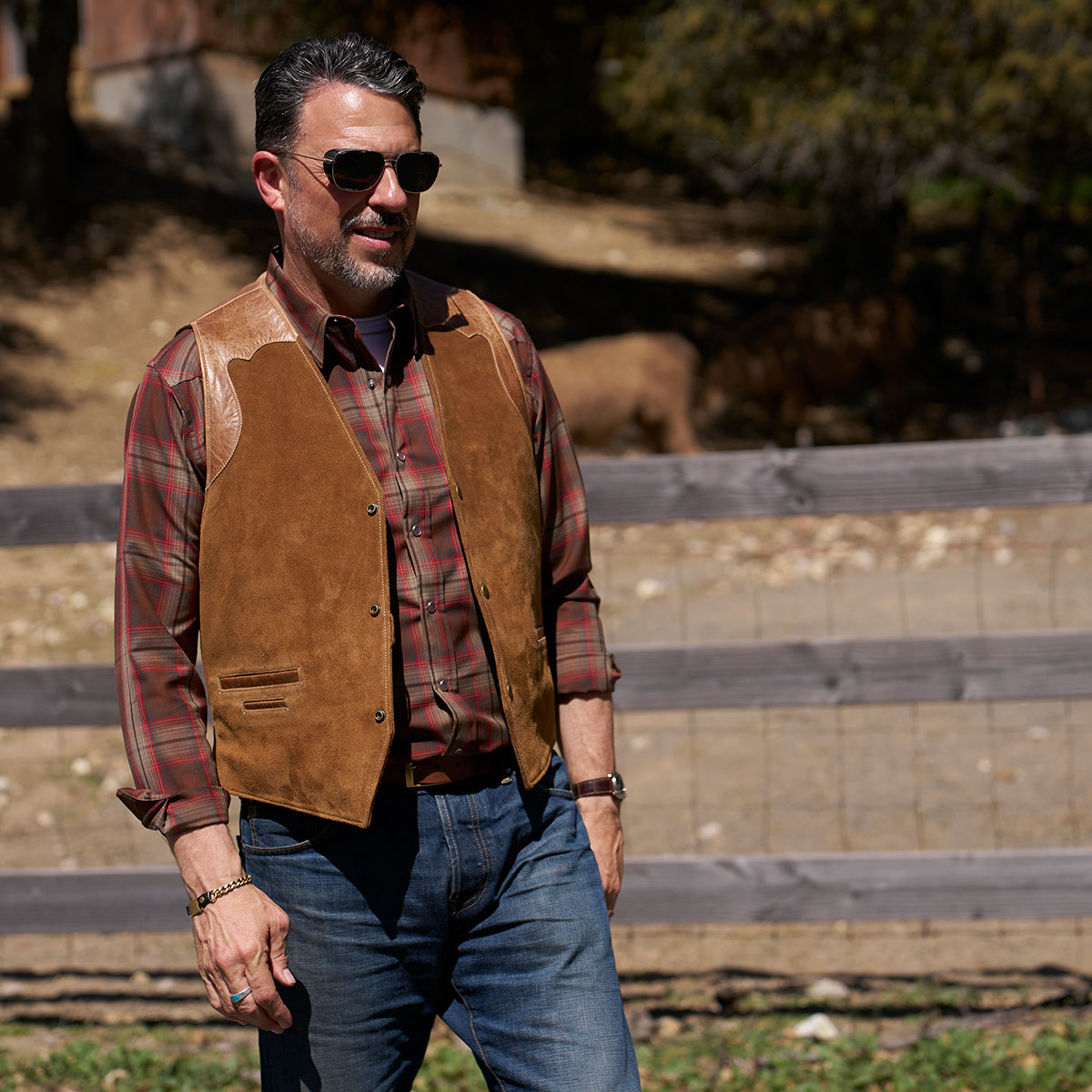 No.169 Garrison Vest | LE Suede Tan