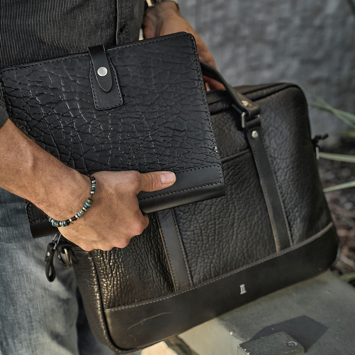Black Bison Portfolio Planner No. 216