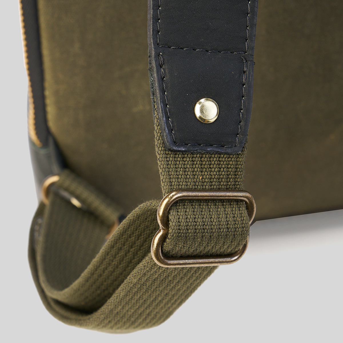 Clark Backpack No.952 | Horween® Black