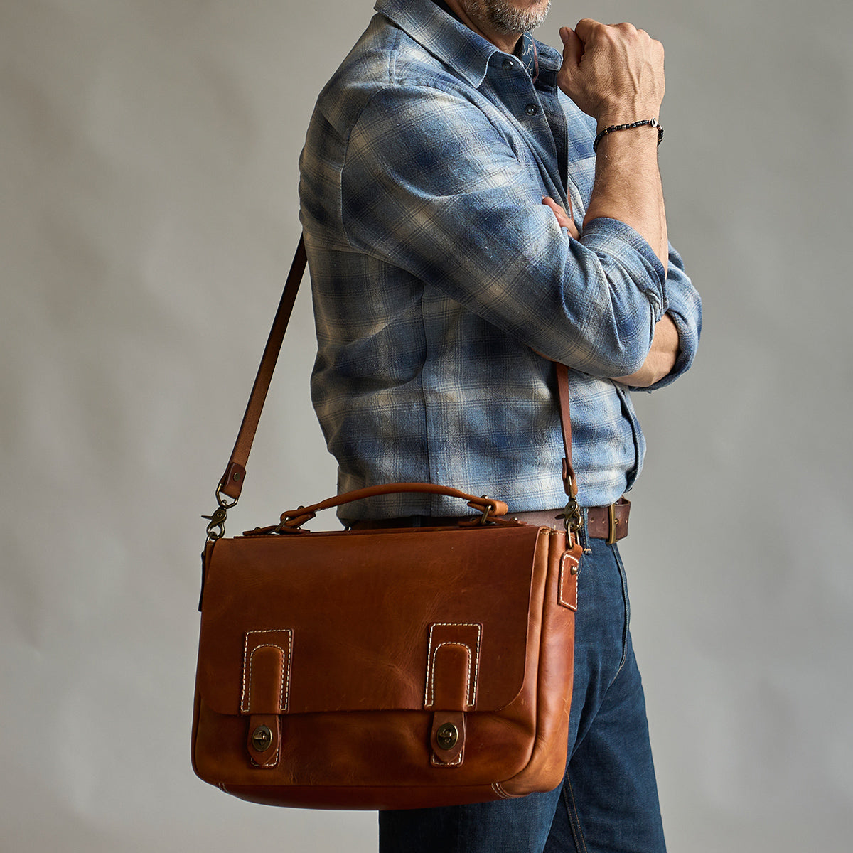 No.201 Americana Messenger | Chestnut