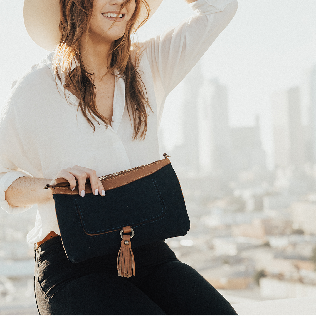 Regal Crossbody No. 1915