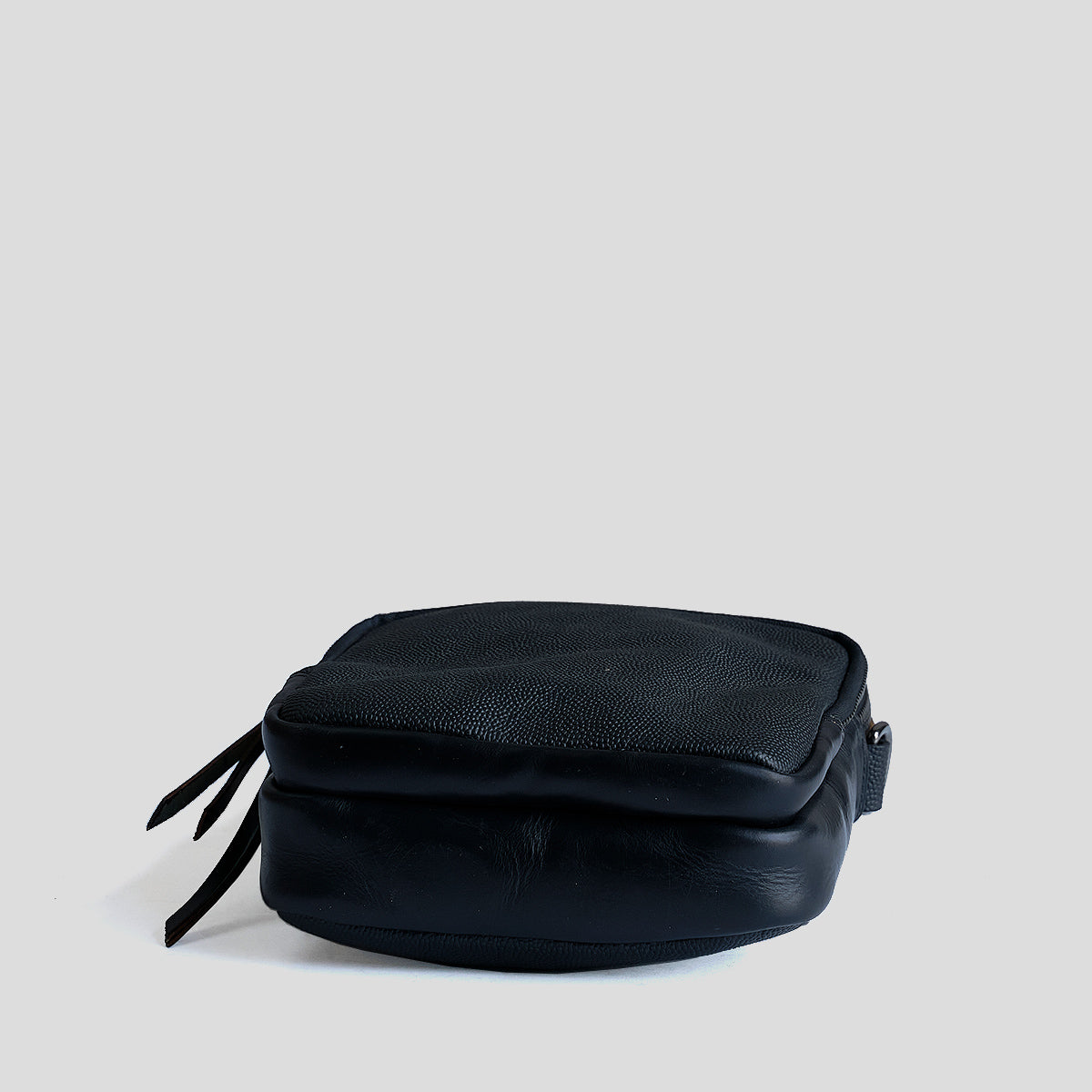 Field Crossbody No.177 | Football Black