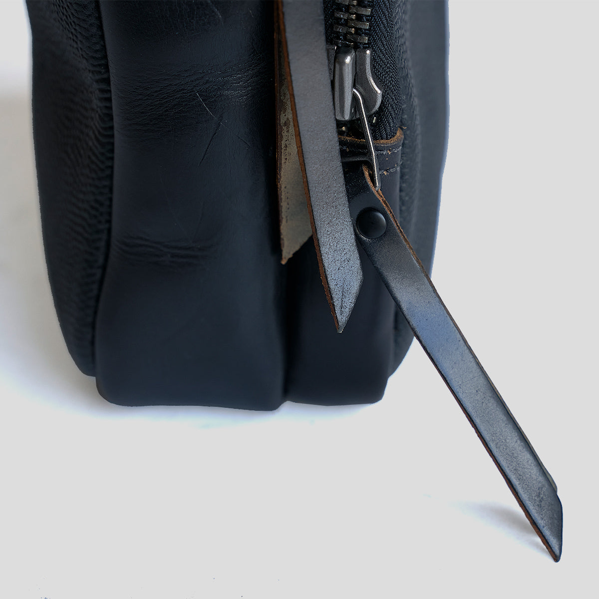 Field Crossbody No.177 | Football Black