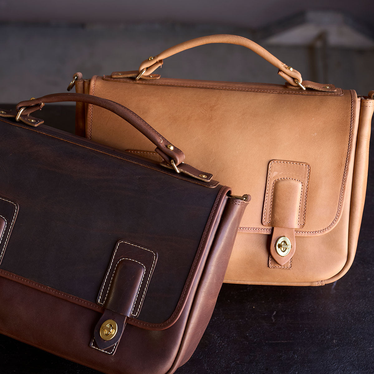No.201 Americana Messenger | Horween® Natural