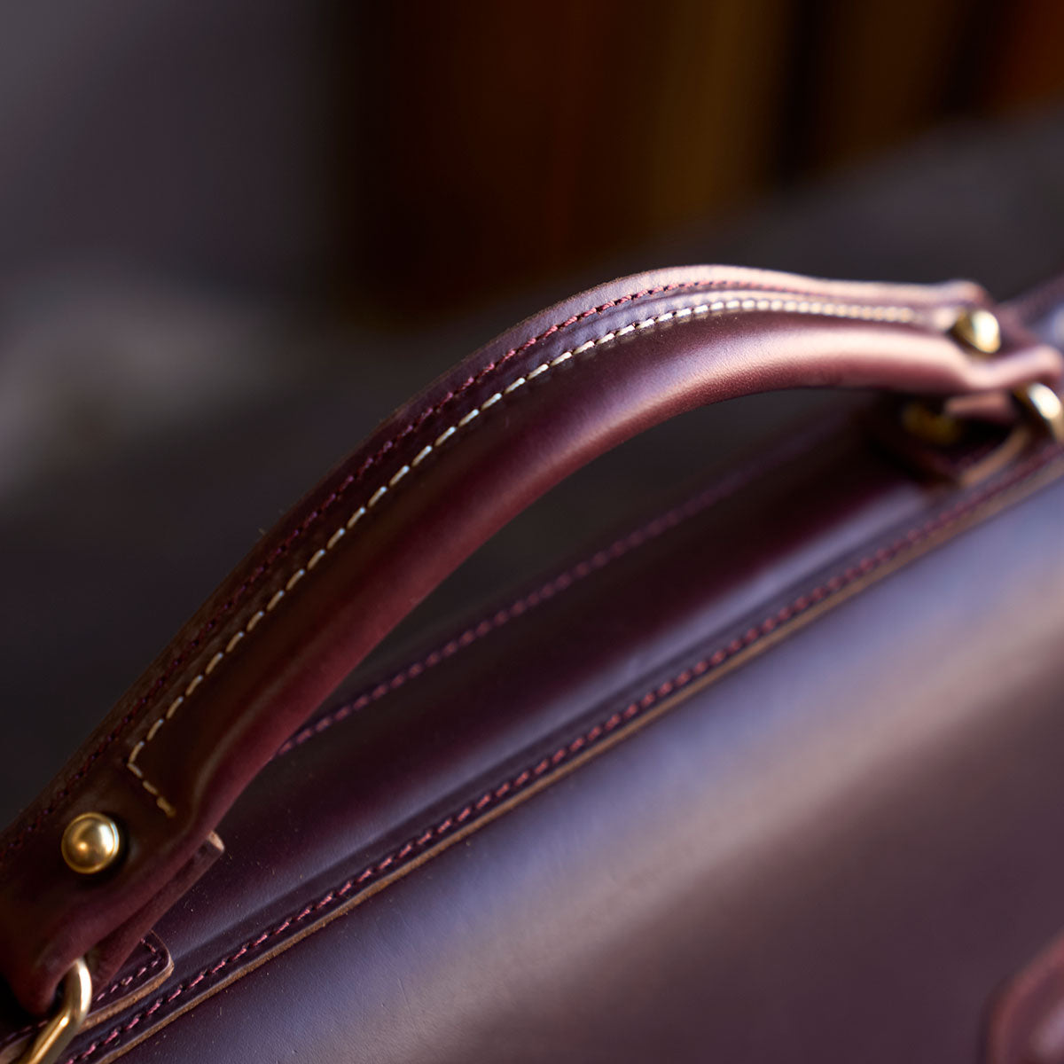 No. 201 Chromexcel® Messenger & Shell Cordovan | Color #8