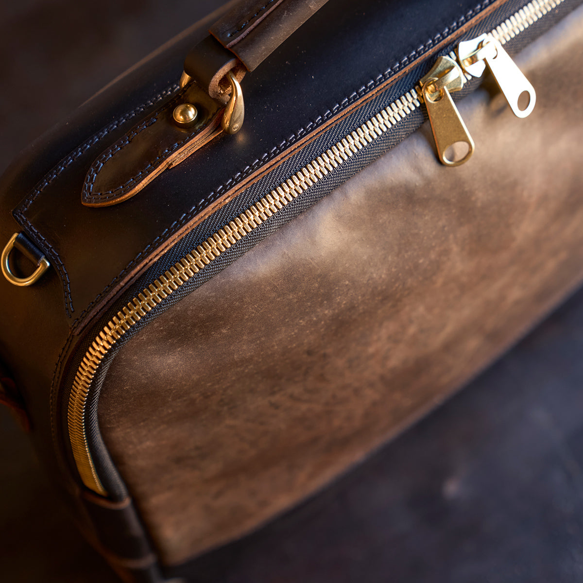 No.541 Chicago Shell Briefcase | Horween® Tumbled Black (x6)