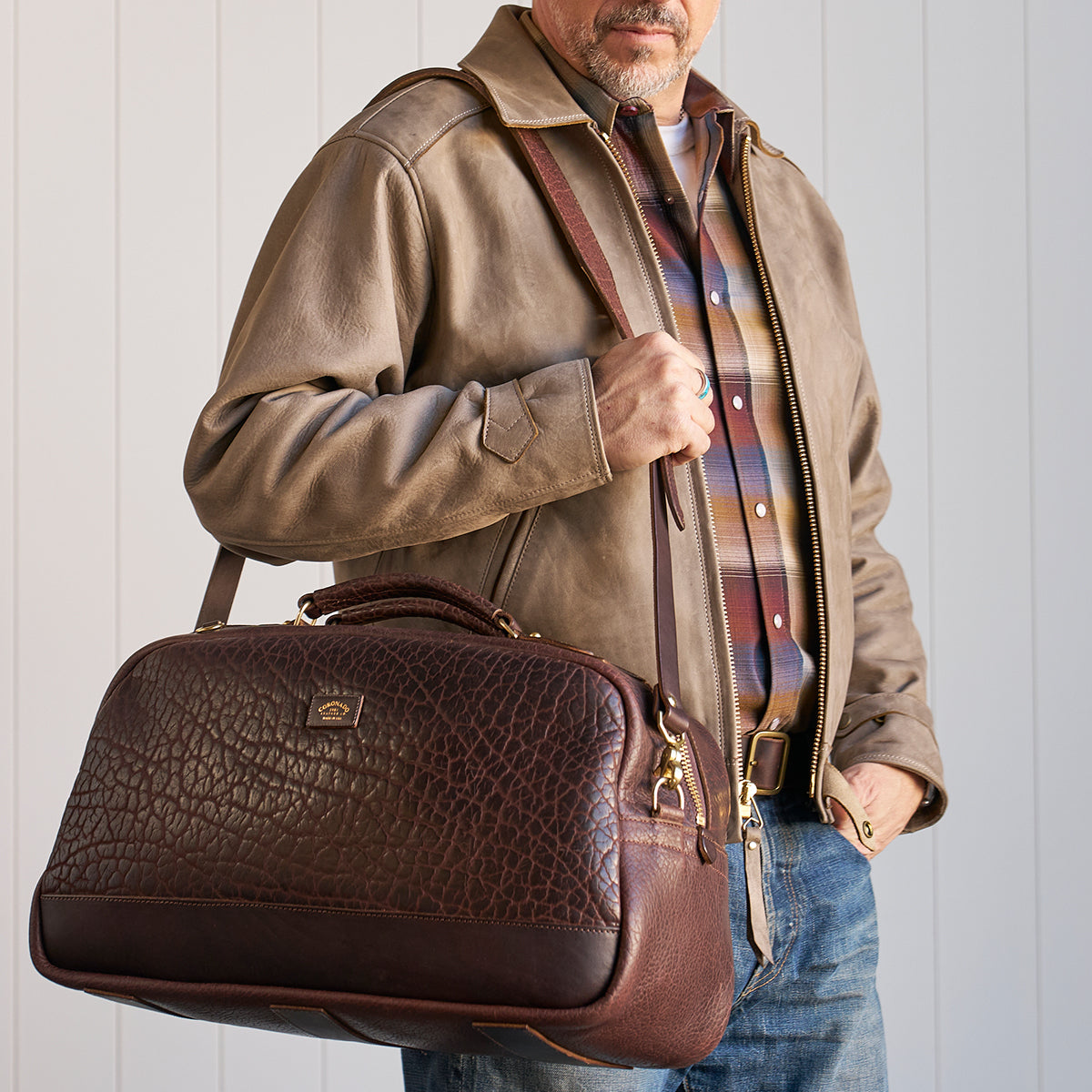 No.550 Weekender | LE Black Bison