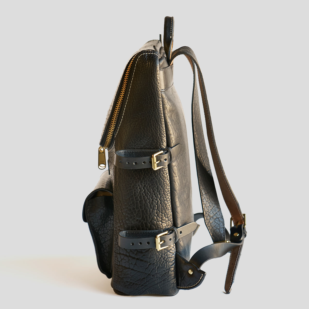 Top-Zip Bison Backpack No. 750 | Black