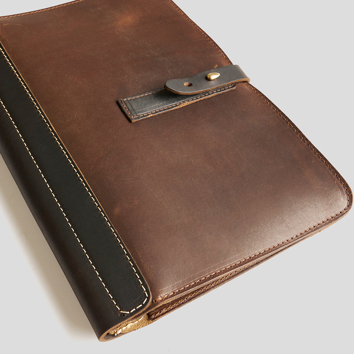 Executive Folio #901 | LE Horween® Brown