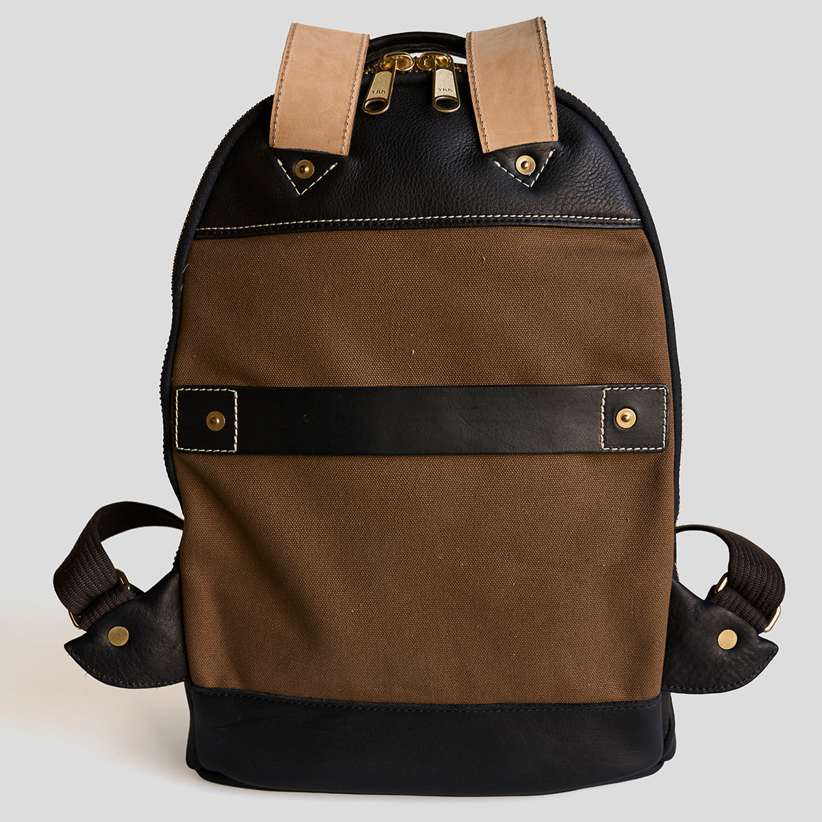 No.950 Clark II Backpack | Olive-Tanned Black Bullhide