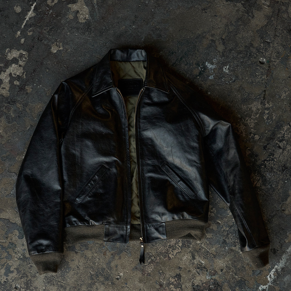 Raglan Vintage Quilted Horsehide No. 410 | L.E. x 20