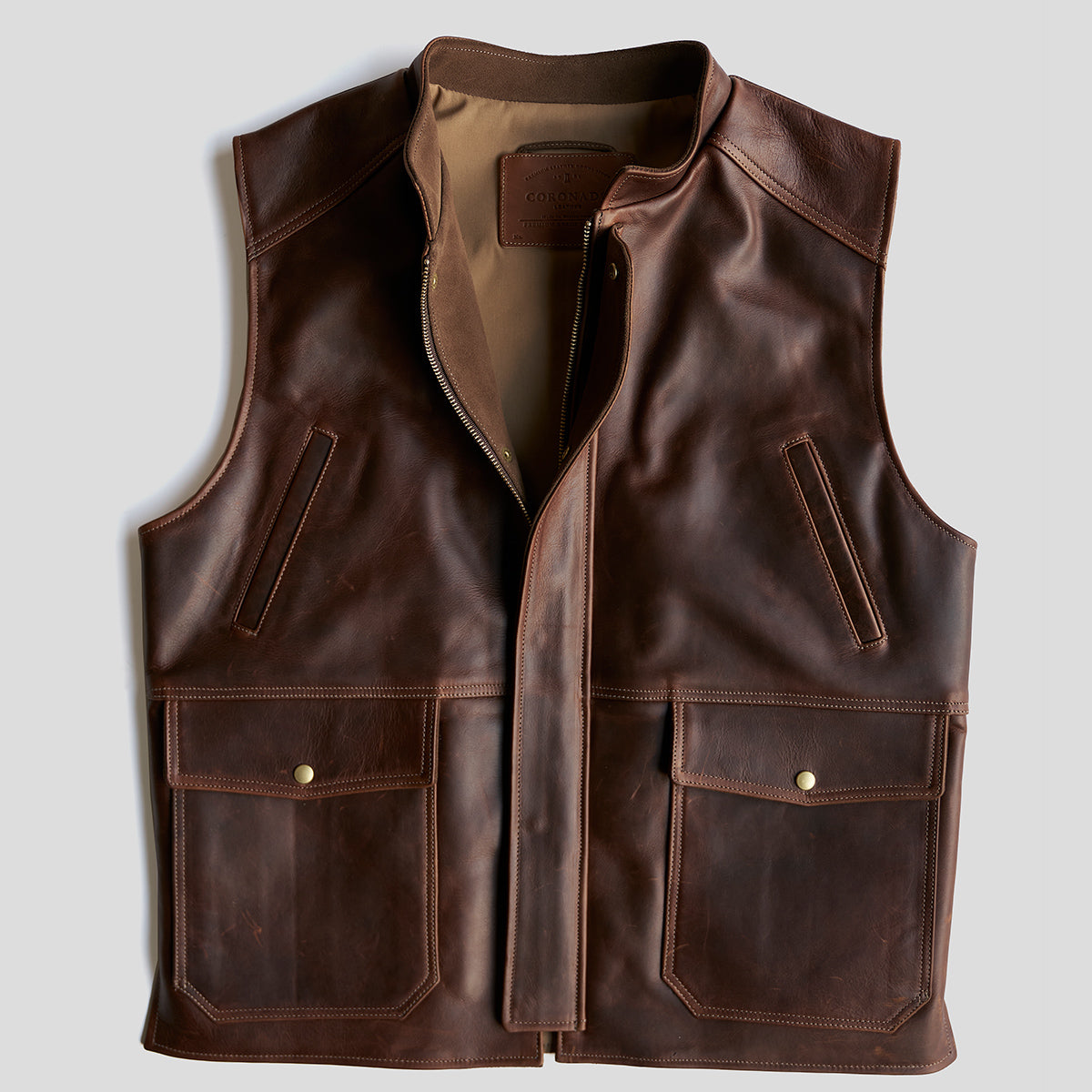 Shelby Travel Vest No.329 | Mahogany V3229-SM