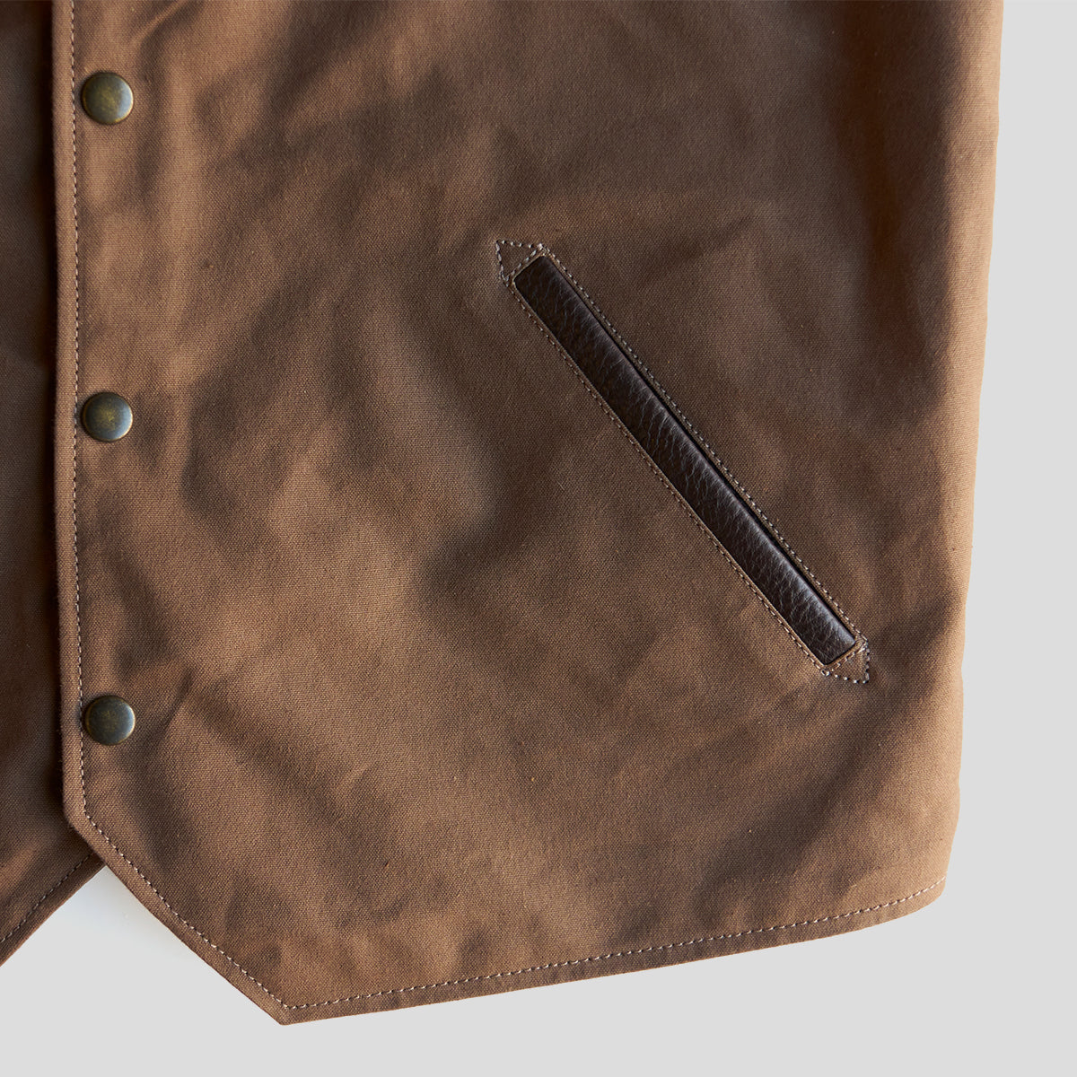 No.450 Jackson Canvas & Bison Vest | Brown