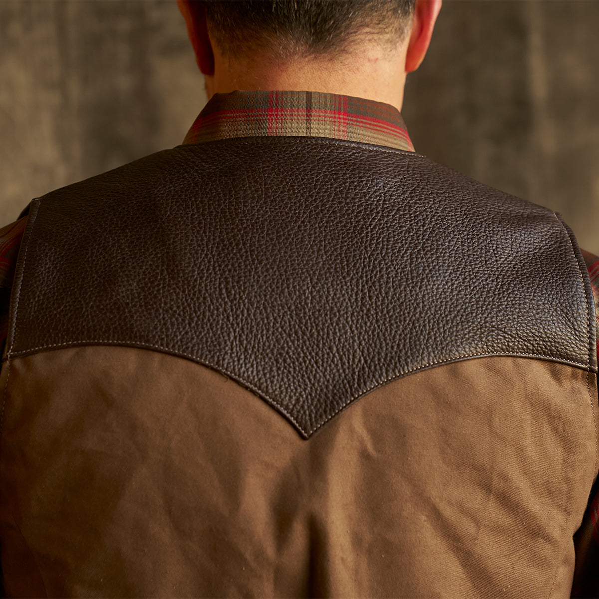 No.450 Jackson Canvas & Bison Vest | Brown