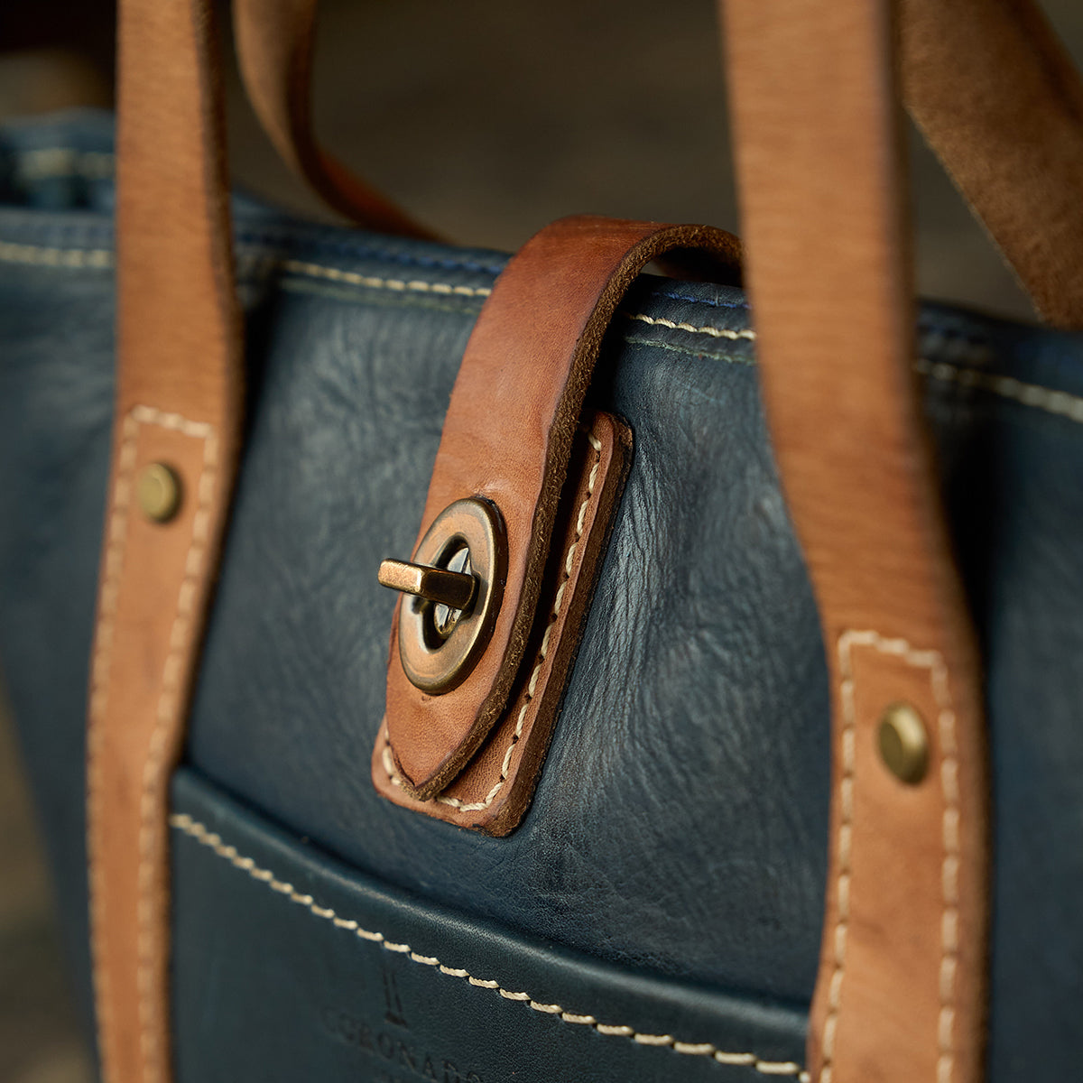 Stone-Washed Tote No.532 | LE Indigo & Tan