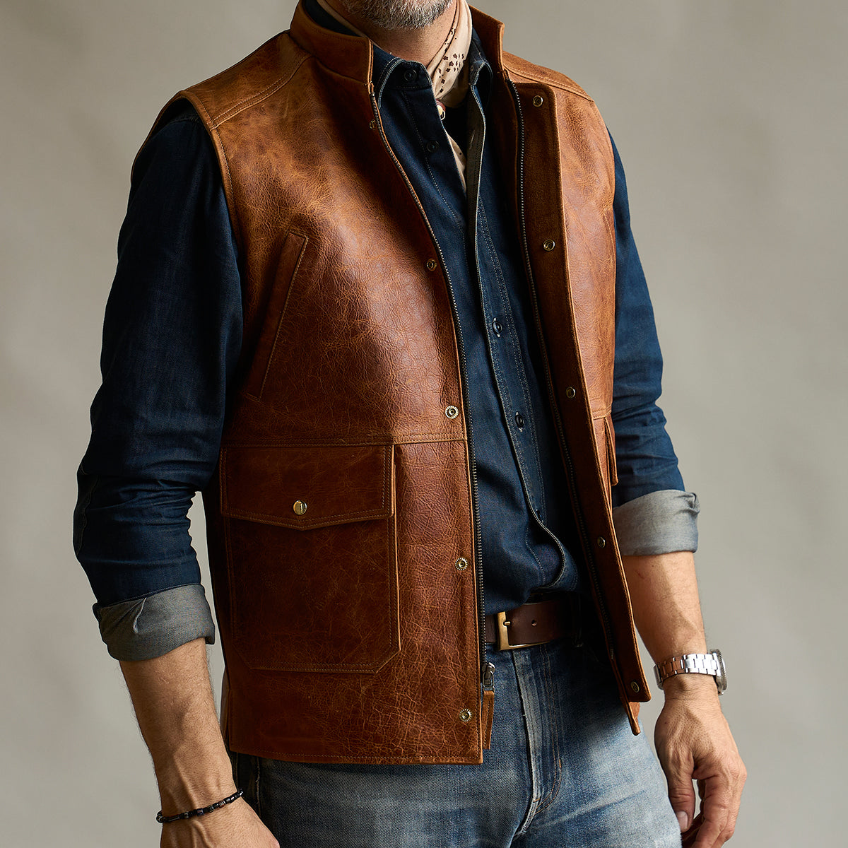 Shelby Bison Travel Vest No. 329 | Saddle